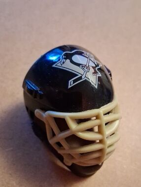 Pittsburgh Penguins Mini Hockey Helmet - Black and Cream